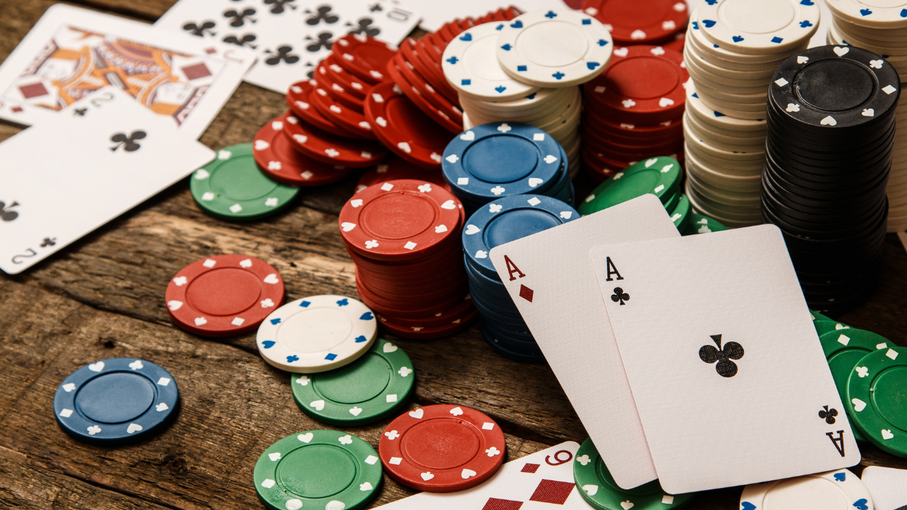 The Rise and Evolution of Online Casinos in the Digital Age